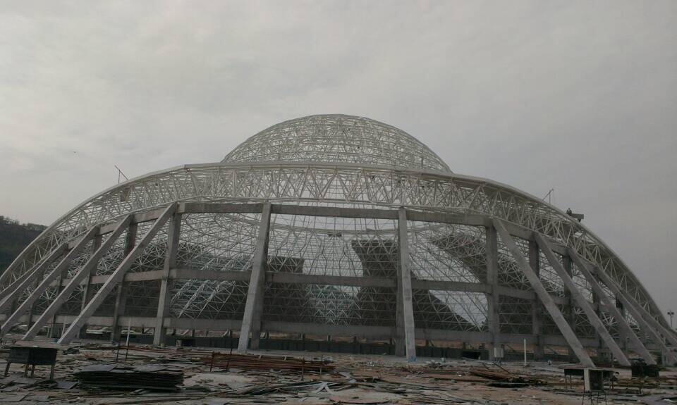 胶南体育场馆网架工程