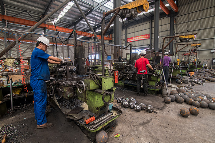 胶南网架配件车间